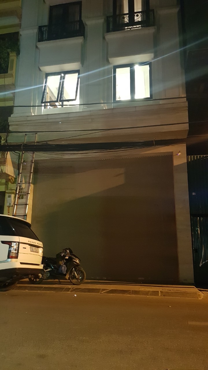 Lắp đặt cửa cuốn austdoor S50 tại Yên Phụ, Tây Hồ, Hà Nội