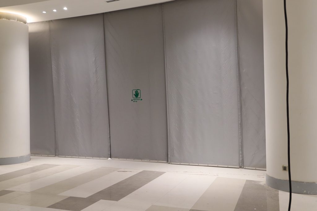 Tìm Hiểu Công Dụng Và Lợi Ích Của Màn Cuốn Ngăn Khói